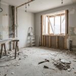 Reforma de vivienda parada con herramientas y materiales abandonados - Reformas Guimerà Barcelona